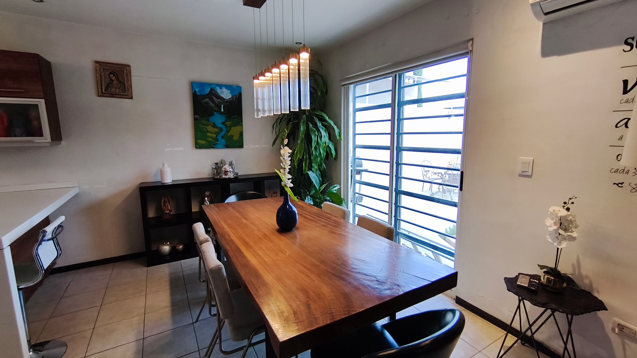 Casa en Venta en Santa Cecilia Residencial II, Santa Catarina | 3 Recámaras – Foto 3 Casa en Venta en Santa Cecilia Residencial II, Santa Catarina | 3 Recámaras