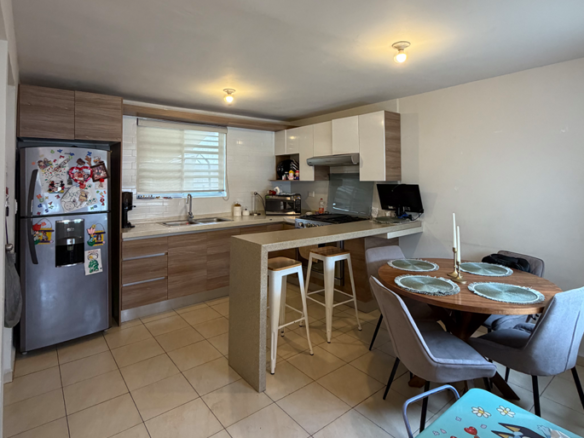 Casa en Venta en Fraccionamiento Santa María, García | 2 Plantas con Cocina Integral
