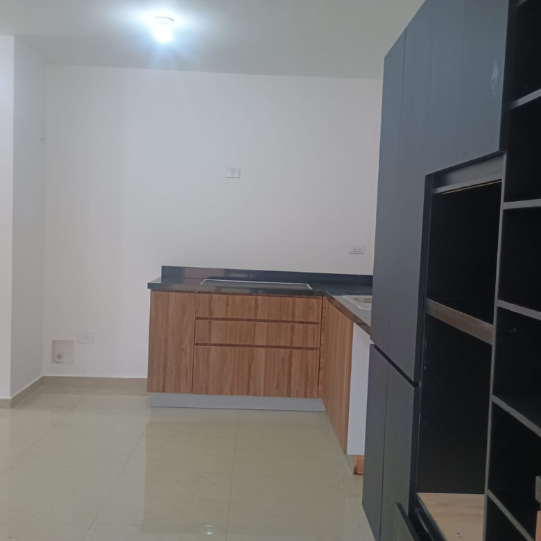 Casa en Venta en Valterra Residencial Sector Ámbar, Apodaca | 3 Plantas, 3 Recámaras