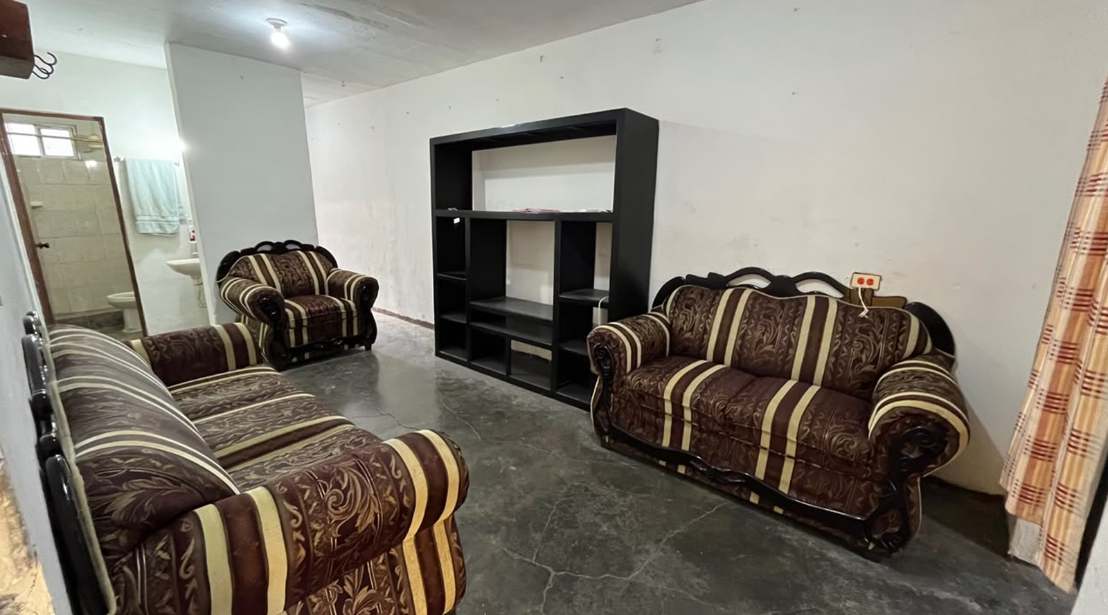 Casa en Venta en Villa de los Ayala, General Escobedo | 1 Planta, 2 Recámaras