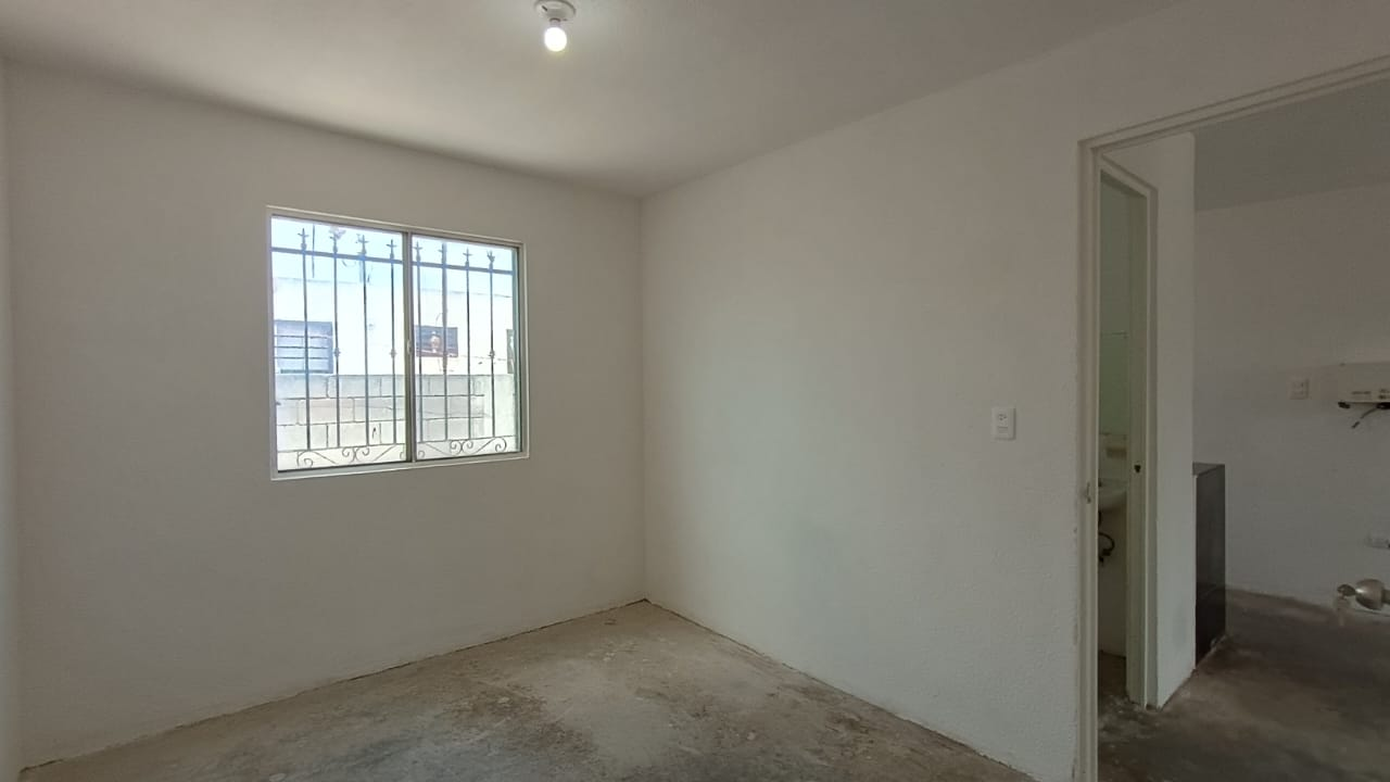 Casa en Venta en Los Cometas, Juárez | 2 Recámaras, Cochera
