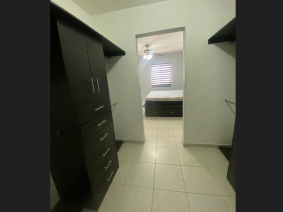 Casa en Venta en Fraccionamiento Almería, Apodaca | 4 Recámaras, 190 m²