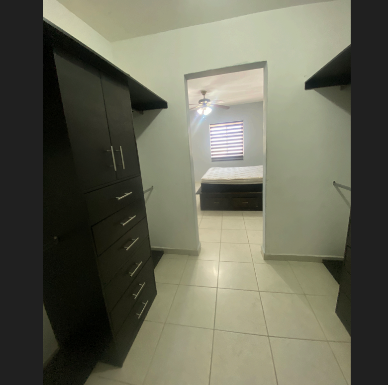 Casa en Venta en Fraccionamiento Almería, Apodaca | 4 Recámaras, 190 m²