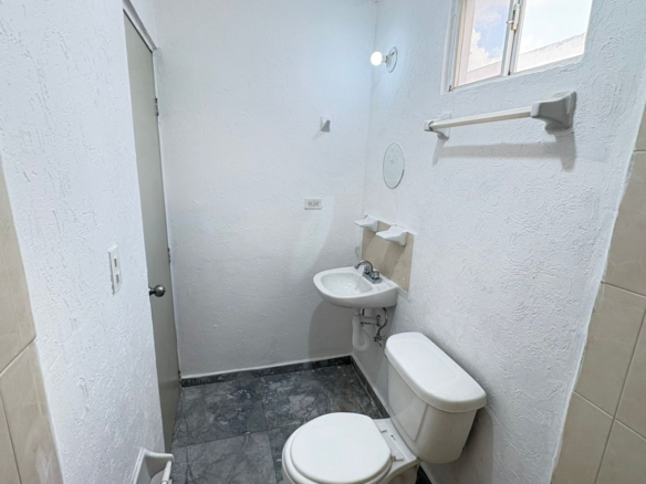 Casa en Venta en Bosques de Castilla, Salinas Victoria | 2 Plantas, 2 Recámaras