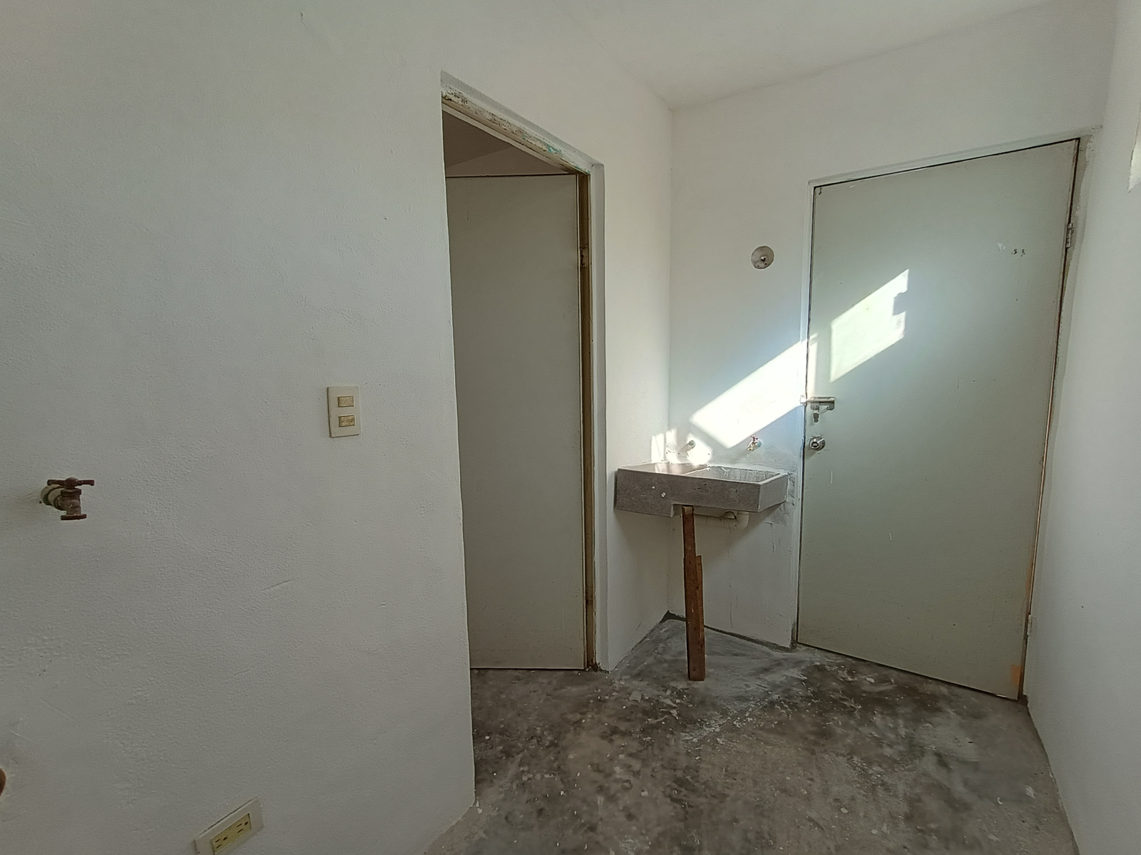 Casa en Venta en Santa Sofía (Hacienda del Renacimiento), García | 2 Recámaras – Foto 4 Casa en Venta en Santa Sofía (Hacienda del Renacimiento), García | 2 Recámaras