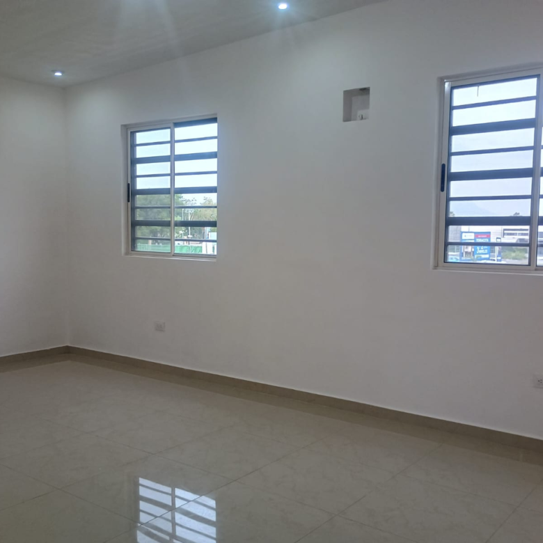 Casa en Venta en Valterra Residencial Sector Ámbar, Apodaca | 3 Plantas, 3 Recámaras