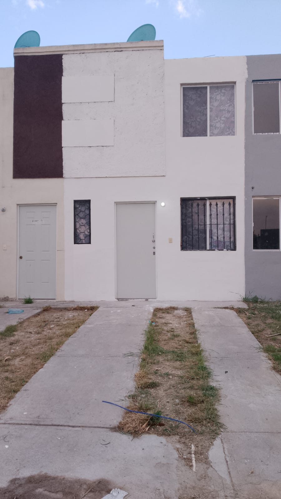 Casa en Venta en Residencial Los Ébanos, Juárez | 2 Recámaras, 2 Plantas