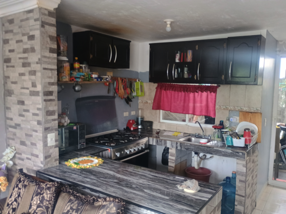 Casa en Venta en Lomas de Córdoba (Sector Villares), Juárez | 2 Plantas, 2 Recámaras