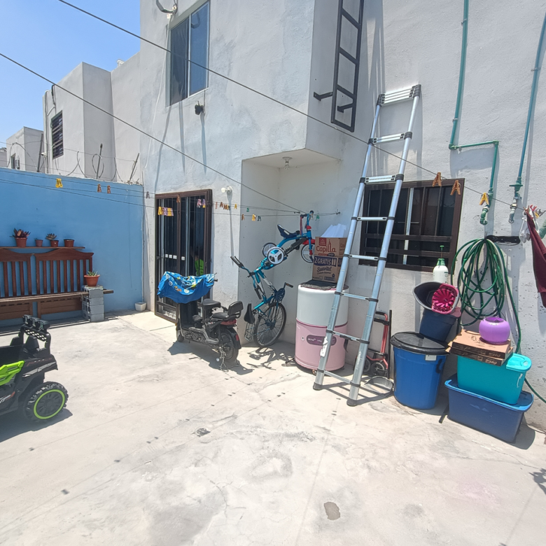 Casa en Venta en Vistas de las Mitras, García | 2 Niveles, 2 Recámaras