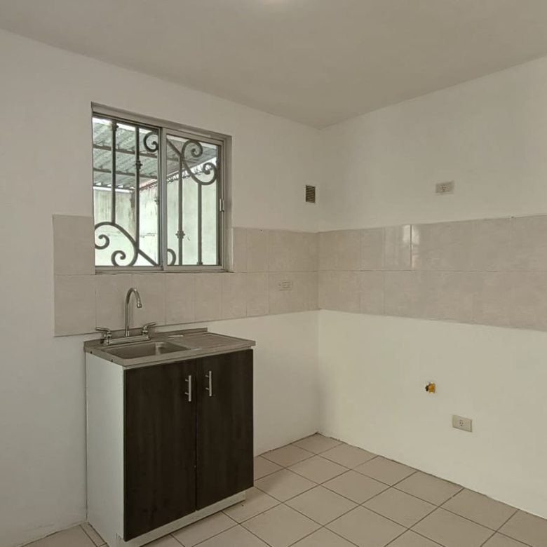 Casa en Venta en Villas de la Hacienda, Juárez | 2 Plantas, Cochera Doble
