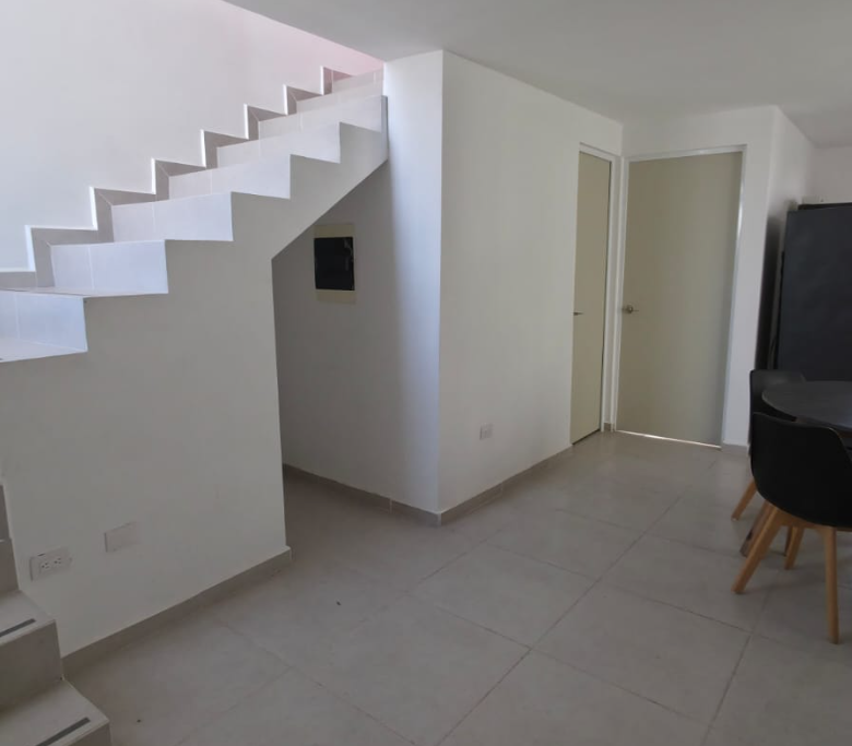 Casa en Venta en Valle Condesa (Sector Britania), Juárez | 2 Plantas, 2 Recámaras