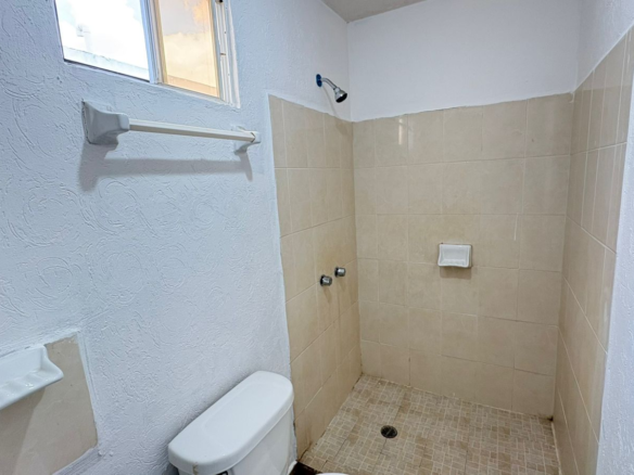 Casa en Venta en Bosques de Castilla, Salinas Victoria | 2 Plantas, 2 Recámaras