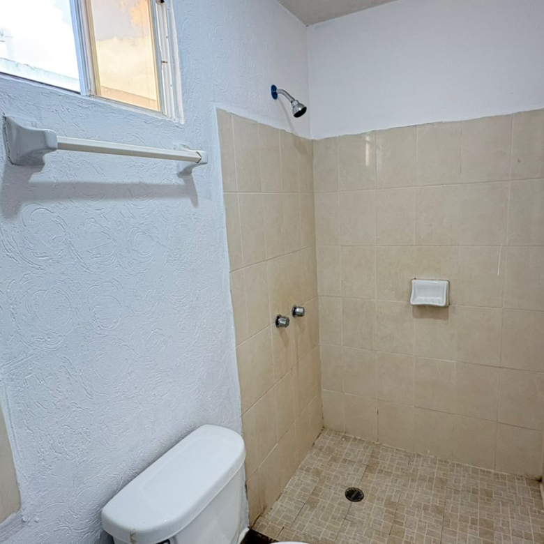 Casa en Venta en Bosques de Castilla, Salinas Victoria | 2 Plantas, 2 Recámaras