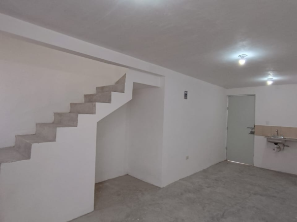 Casa en Venta en Residencial Los Ébanos, Juárez | 2 Recámaras, 2 Plantas
