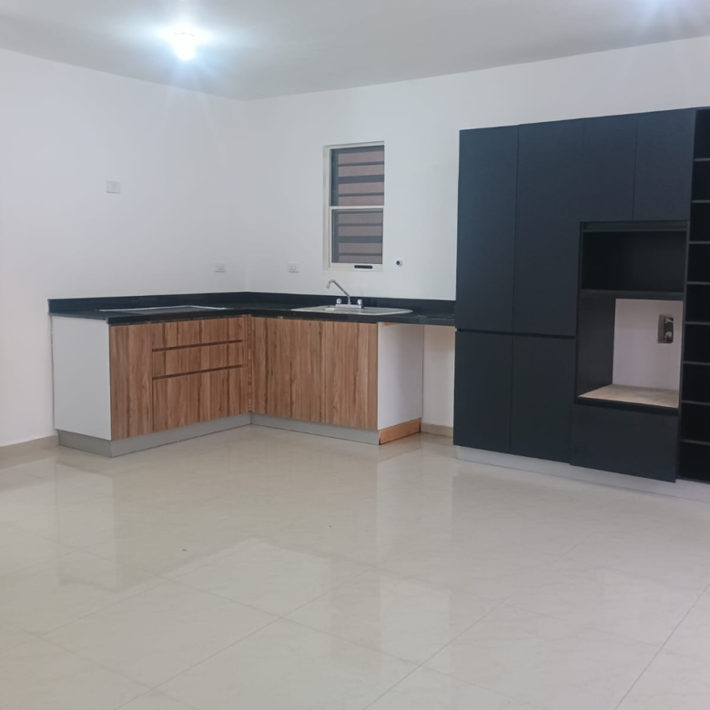 Casa en Venta en Valterra Residencial Sector Ámbar, Apodaca | 3 Plantas, 3 Recámaras