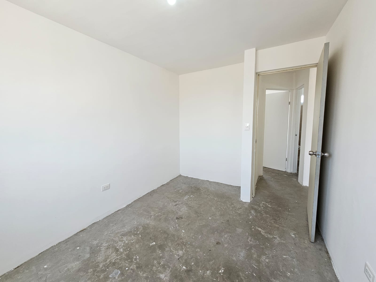 Casa en Venta en Fuentes de Castilla, Salinas Victoria | 2 Plantas, 2 Recámaras – Foto 4 Casa en Venta en Fuentes de Castilla, Salinas Victoria | 2 Plantas, 2 Recámaras