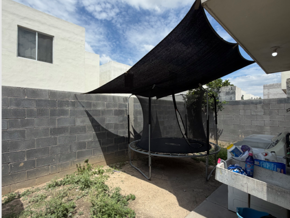 Casa en Venta en Fraccionamiento Santa María, García | 2 Plantas con Cocina Integral