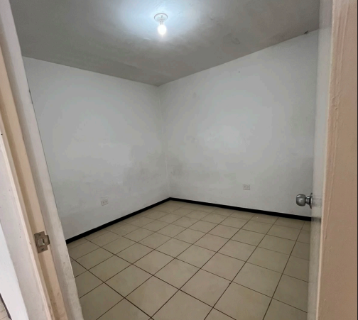 Casa en Venta en Fraccionamiento Vista Bella 3er Sector, García | 2 Recámaras, 98 m²