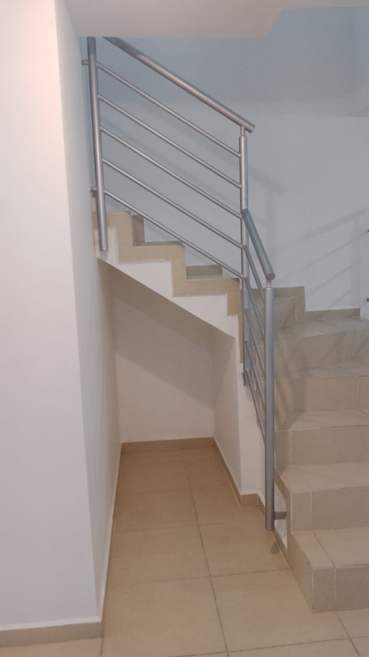 Casa en Venta en mitras poniente malaga, García | 3 Recámaras, 102 m²