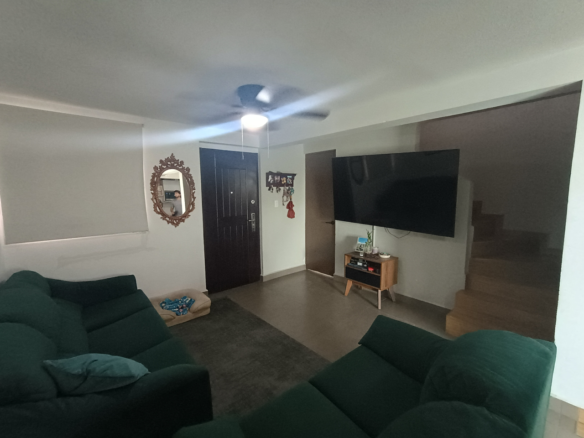 Casa en Venta en Fracc. Balcones de Santa Rosa, Apodaca | 3 Recámaras