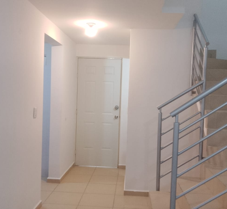 Casa en Venta en mitras poniente malaga, García | 3 Recámaras, 102 m²