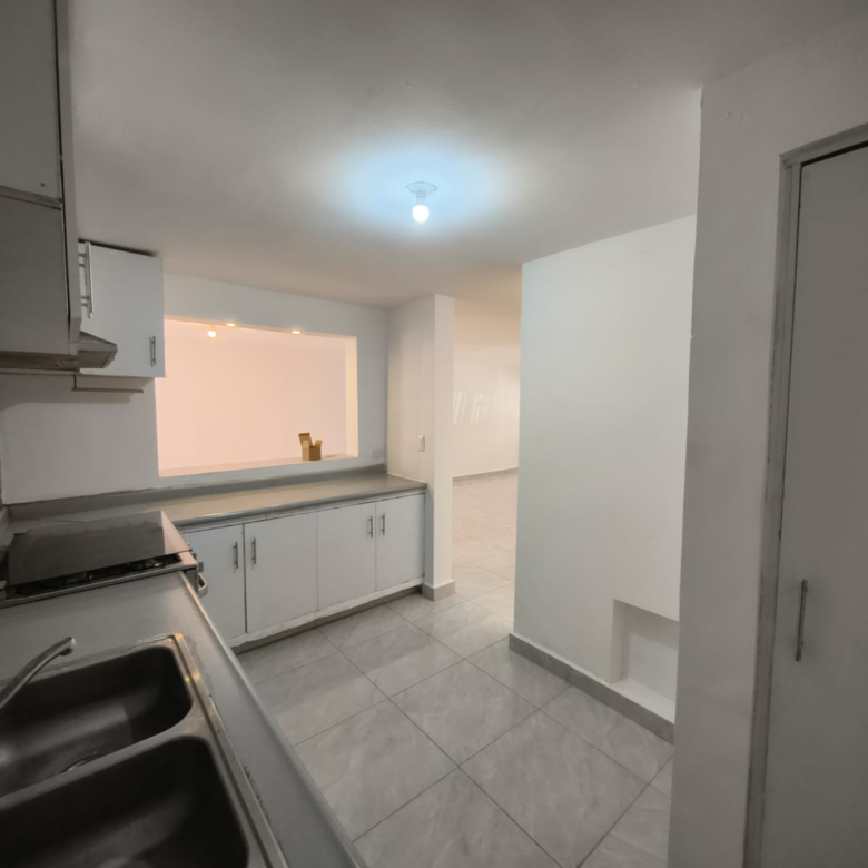 Casa en Venta en Villa Dorada, Monterrey | 4 Recámaras, 110 m²