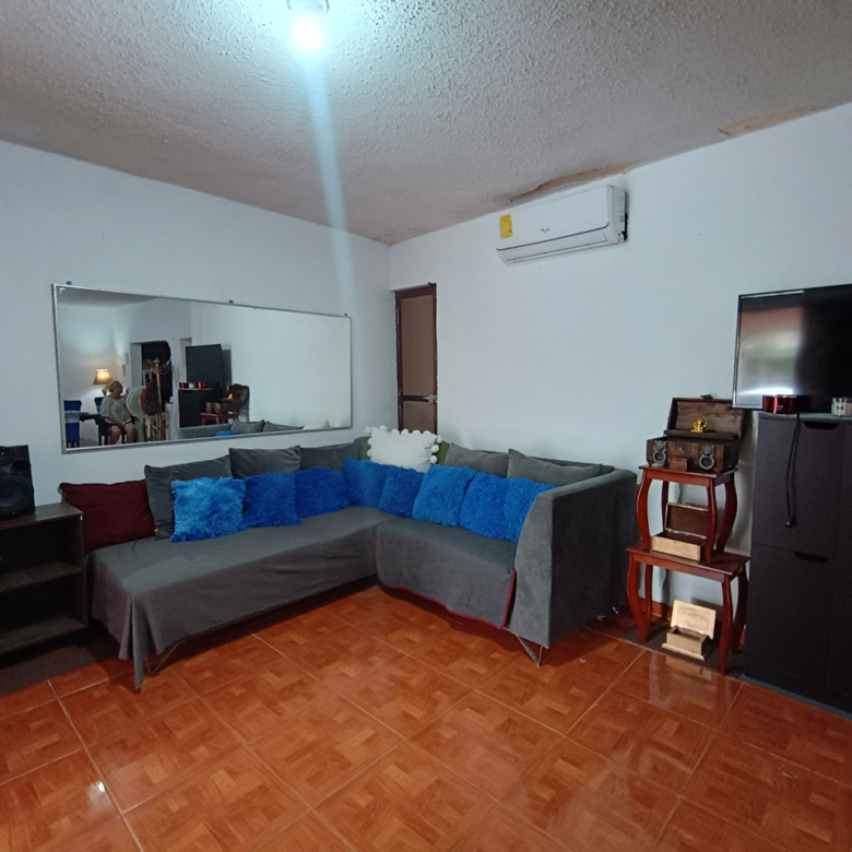 Casa en Venta en Lomas del Pedregal, Apodaca | 2 Recámaras