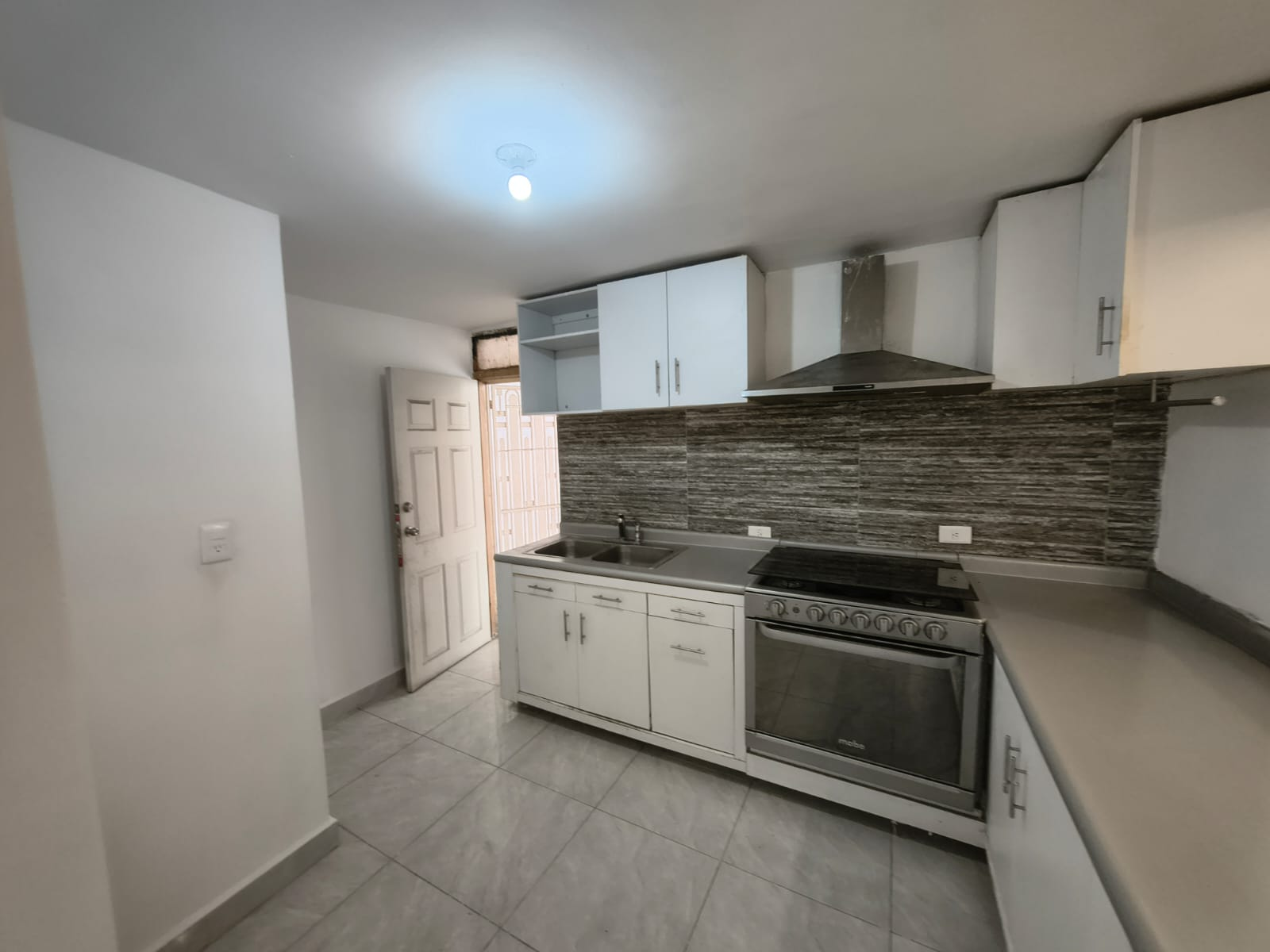 Casa en Venta en Villa Dorada, Monterrey | 4 Recámaras, 110 m²